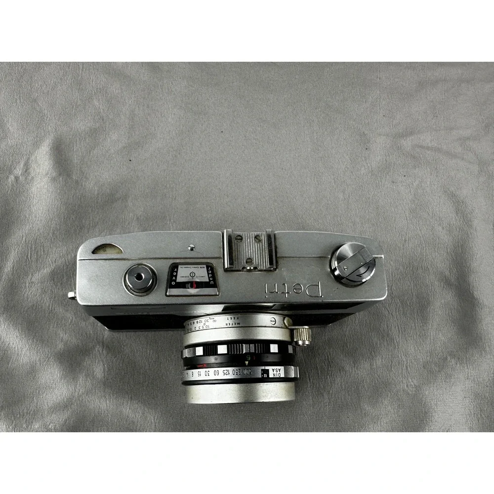 PETRI 7S CircleEyeSystem 35mm Film Camera 45mm‎ f/2.8 Lens Case & Strap UNTESTED